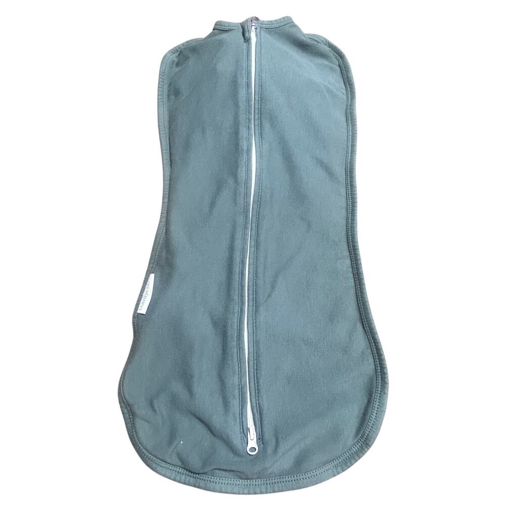 Comfy Cubs 0-3 months 7-14 pounds green color